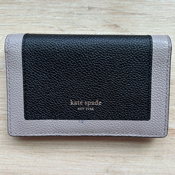 KATE SPADE Wallet - Picture 1 of 5